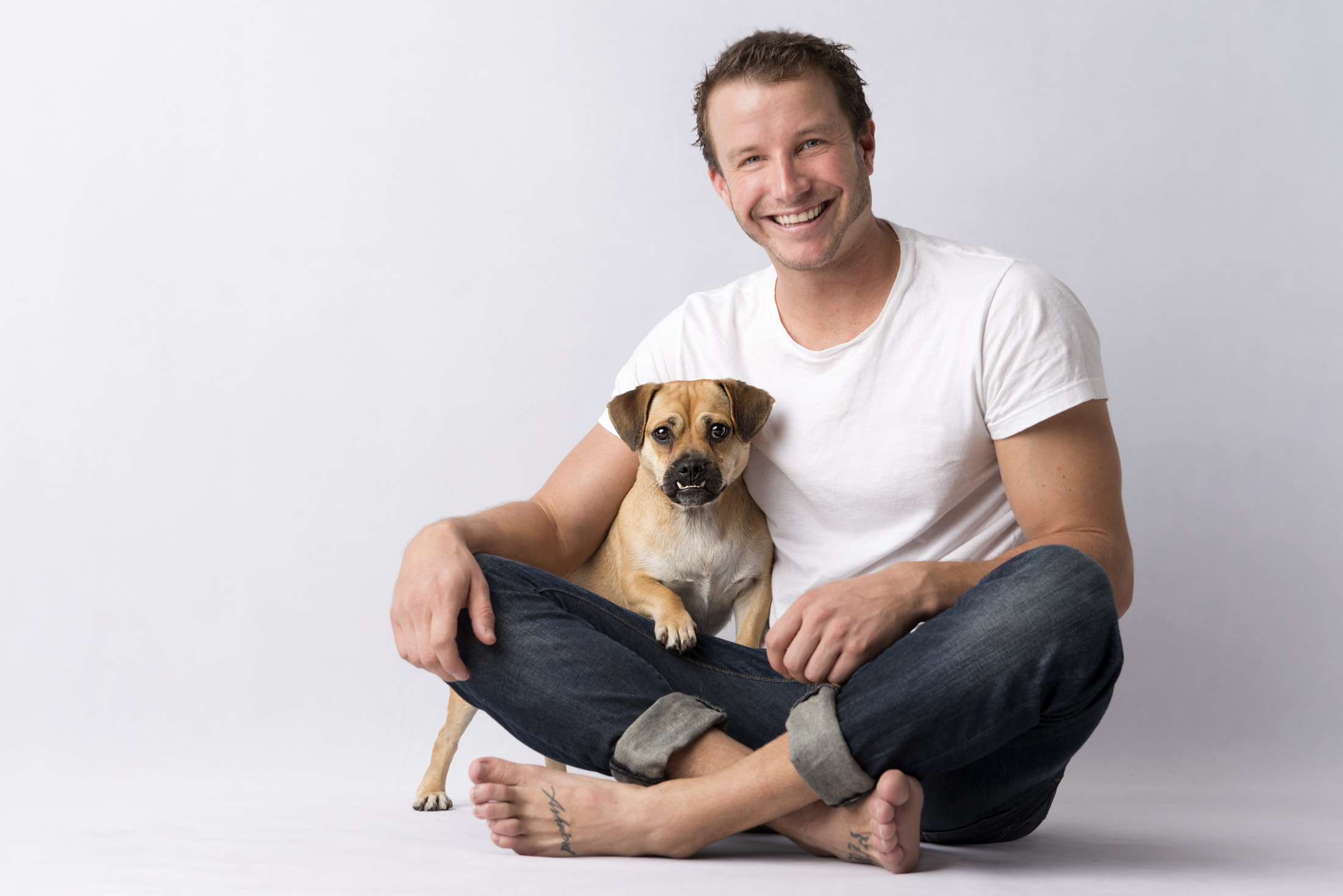 X Factor's Luke Jacobz helps out for a worthy cause ...