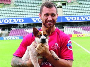Red Dog with Queensland Rugby Union team member